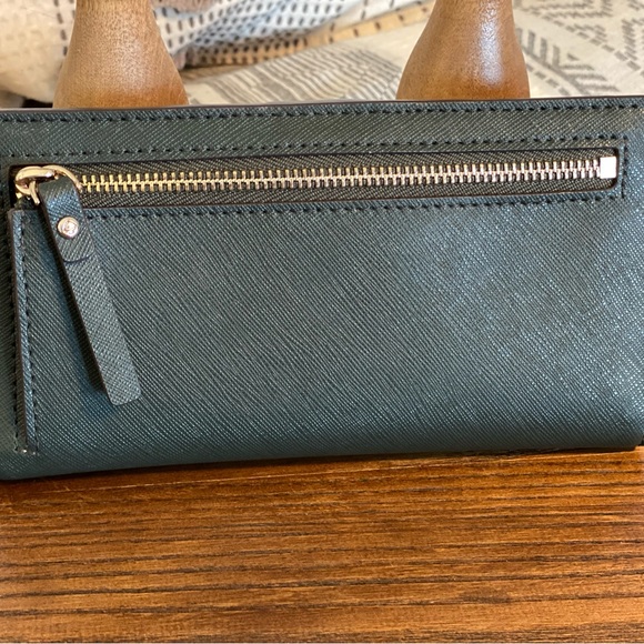 Kate Spade wallet - Picture 2 of 5